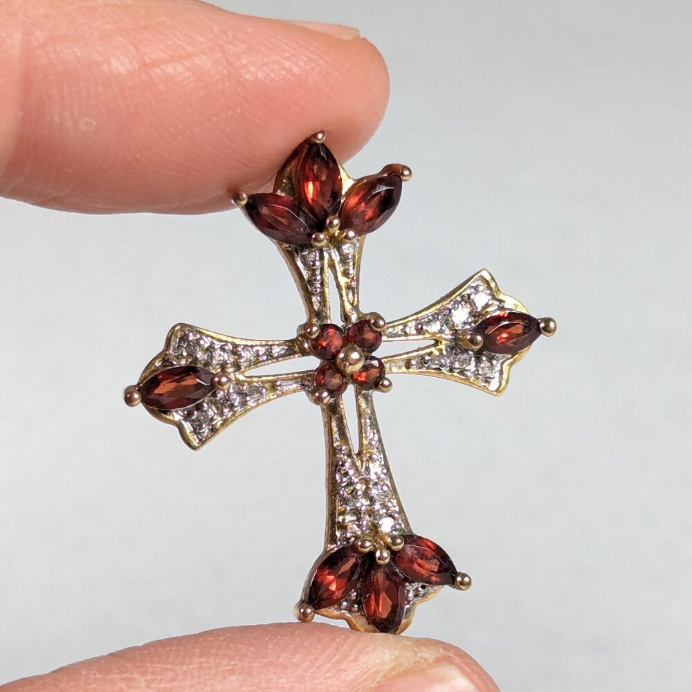 Good quality costume jewellery Cross, red stone set crucifix
